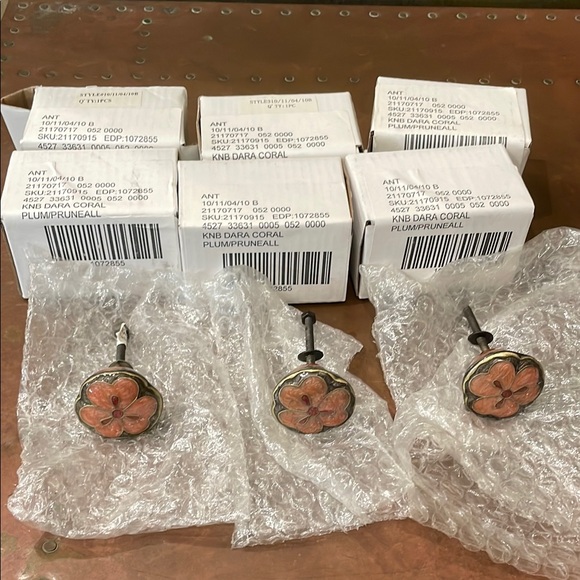 Anthropologie Other - 🗝️🚪 9 Anthropologie Coral Flower Knobs
